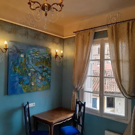 Penthouse En Bleu Royal